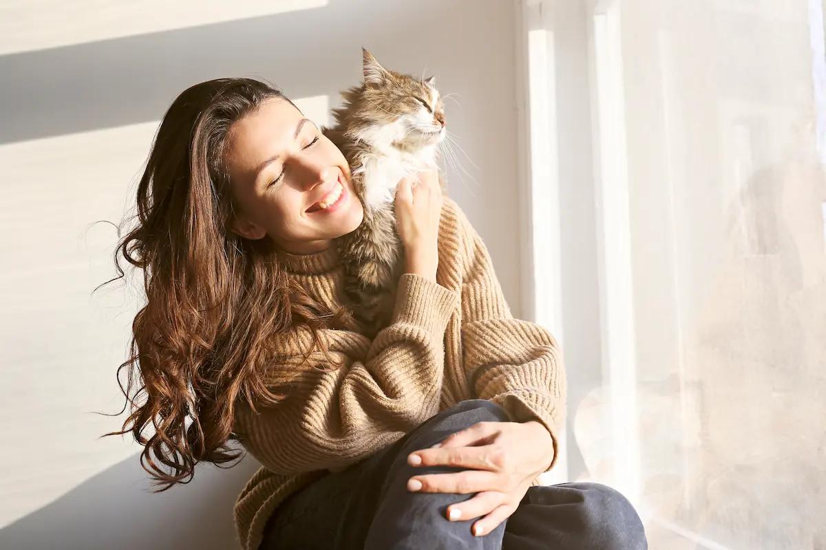 girl with a cat